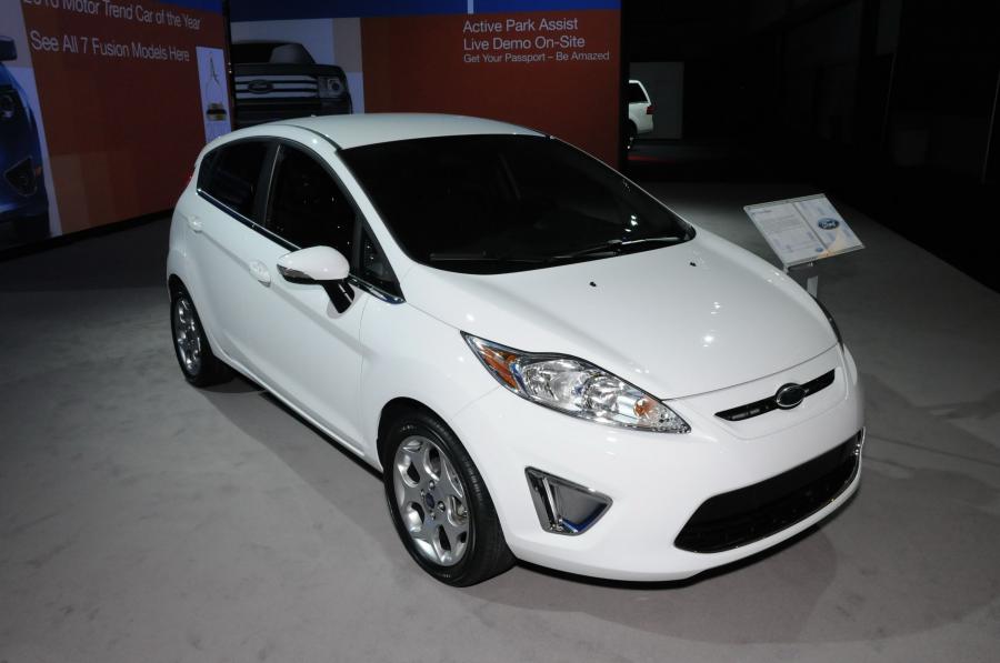  Ford Fiesta 2011 года  (фото 8 из 26)